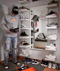how to display shoes on wall