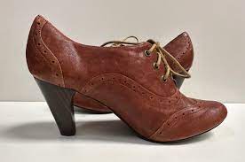 crown vintage shoes