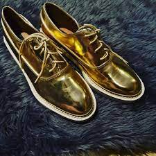 Unveiling the Glamour of Metallic Gold Shoes: Where to Find Them