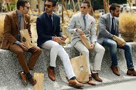 how to style tan shoes