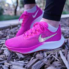 hot pink running shoes