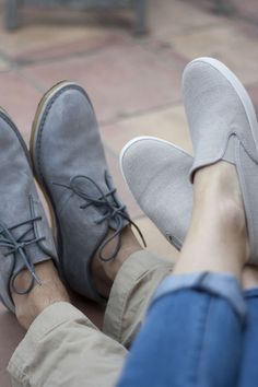 gray shoes mens