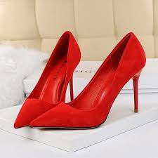 Title: Red Prom Shoes: A Guide to Finding the Perfect Pair