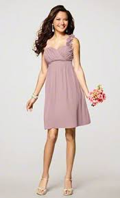 Mauve Dress: What Color Shoes to Wear? A Style Guide + Exclusive Advertisement for Stylish Footwear