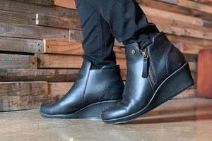 Bartending Shoes: A Step-by-Step Guide to Comfort and Safety