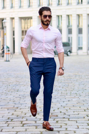 The Perfect Shirt Color to Pair with Blue Pants and Brown Shoes
