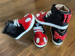 Little Shoes: Finding the Perfect Fit for Your Little One's Feet