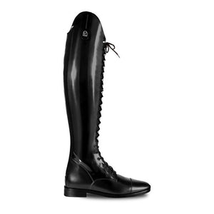 Timeless Elegance and Practicality: A Guide to English Riding Boots for Women