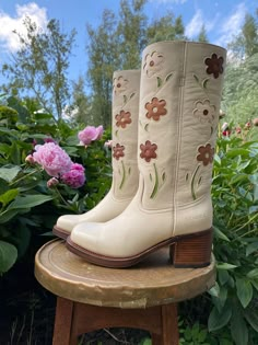 flower cowgirl boots