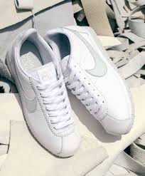 nike leather shoes