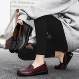 Summer Women Casual Shoes Leather Designer Women Sneakers Slip-on Ladies Loafers Shoes Lightweight Mom&#39;s Moccasins Zapatos Mujer