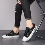 Hot Sale Fashion Skateboard Shoes Men Luxury Silver Sneakers Designer Skate Sneakers Men Flats Leather Casual Men Shoes 2023