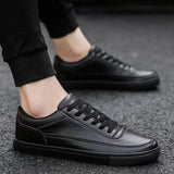 New casual shoes in spring 2023 Men's board shoes Fashion breathable small white shoes Men's sneakers Low top leather board