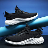 2023 New Men Sneakers Lightweight Breathable Casual Shoes Man Tennis Sneakers Outdoor Comfortable Men's Shoes Zapatos Deportivos